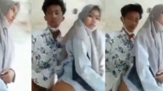 Bokep indo bocil viral abg jilbab diem diem pemain brutal