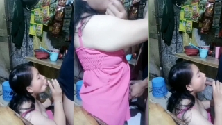 Bokep SMP Abg lagi jaga warung di suruh ngokop